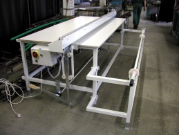 1609 - Cutting line with cutting under table width of 2100 mm 