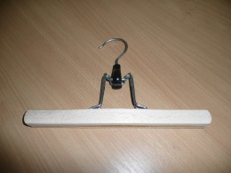 SP25S Wooden trouser hanger with suede against deformation